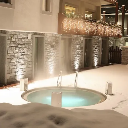 Готель Miramonti Park 4*