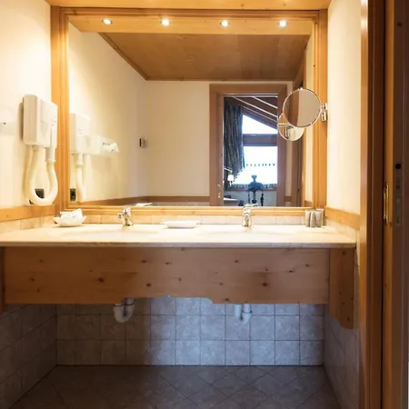 Готель Miramonti Park Борміо