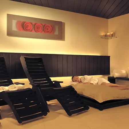 Готель Miramonti Park 4*