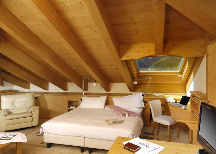 Отель Miramonti Park 4*